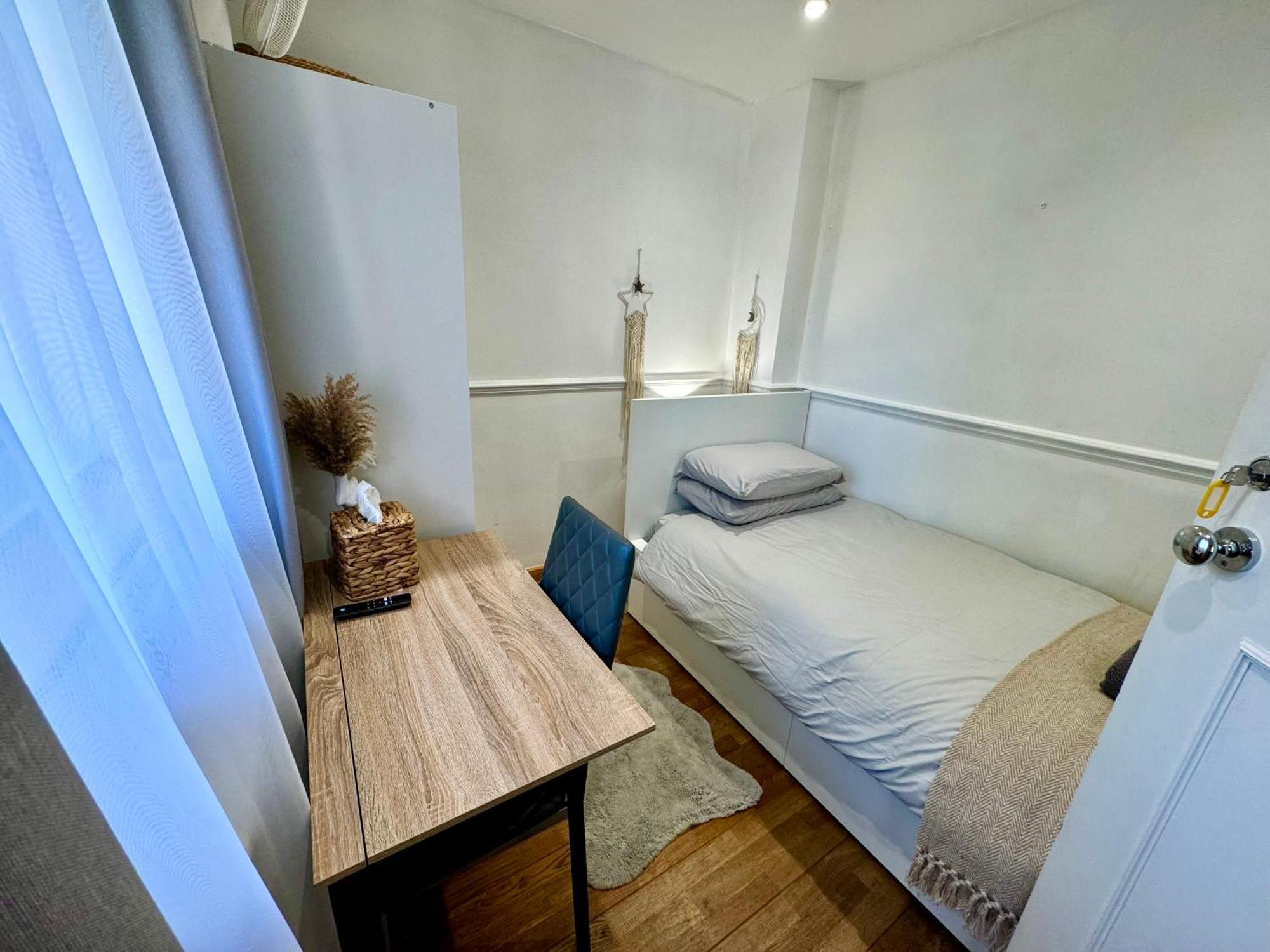 ברומלי Cosy Single Room For One Person מראה חיצוני תמונה
